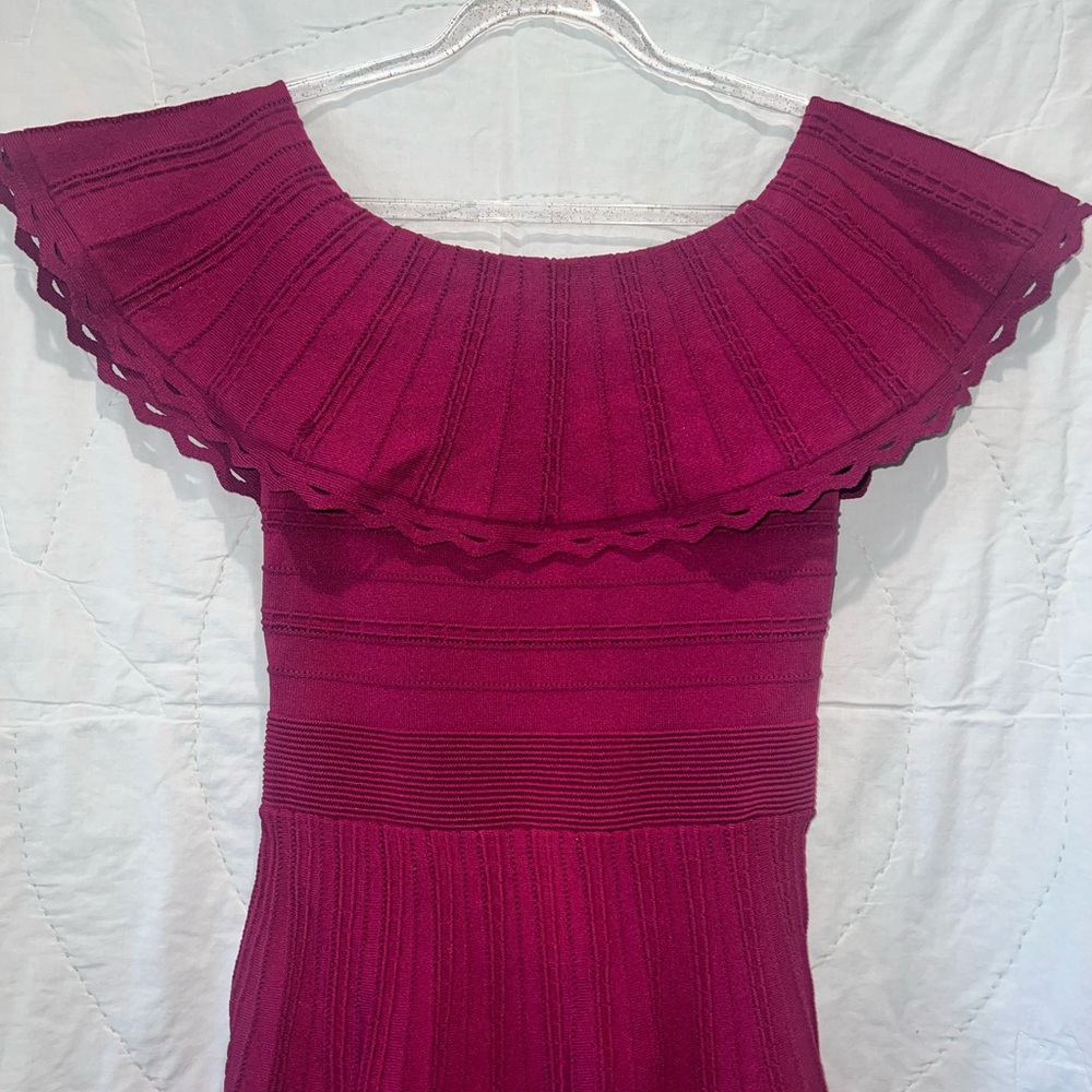 Ted Baker London Dilpree Fuchsia Off the Shoulder Knit Dress Sz:1 or XS - Picture 6 of 12